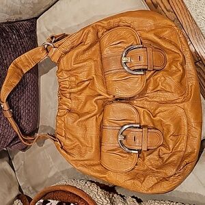B. Makowsky Caramel leather hobo purse